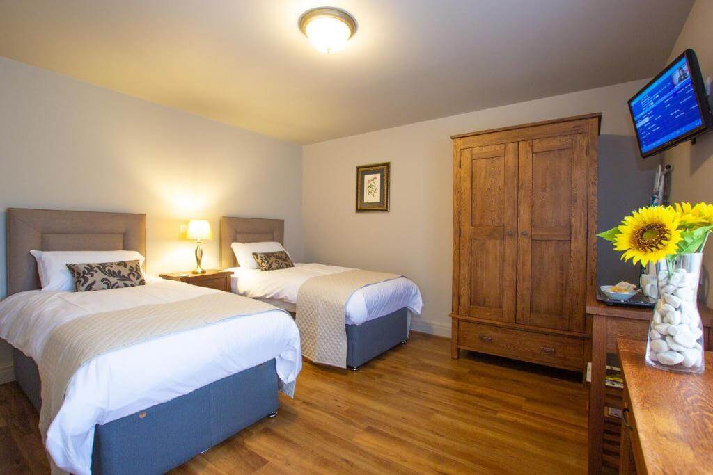 Standard Twin Room Hotel Stambridge 2